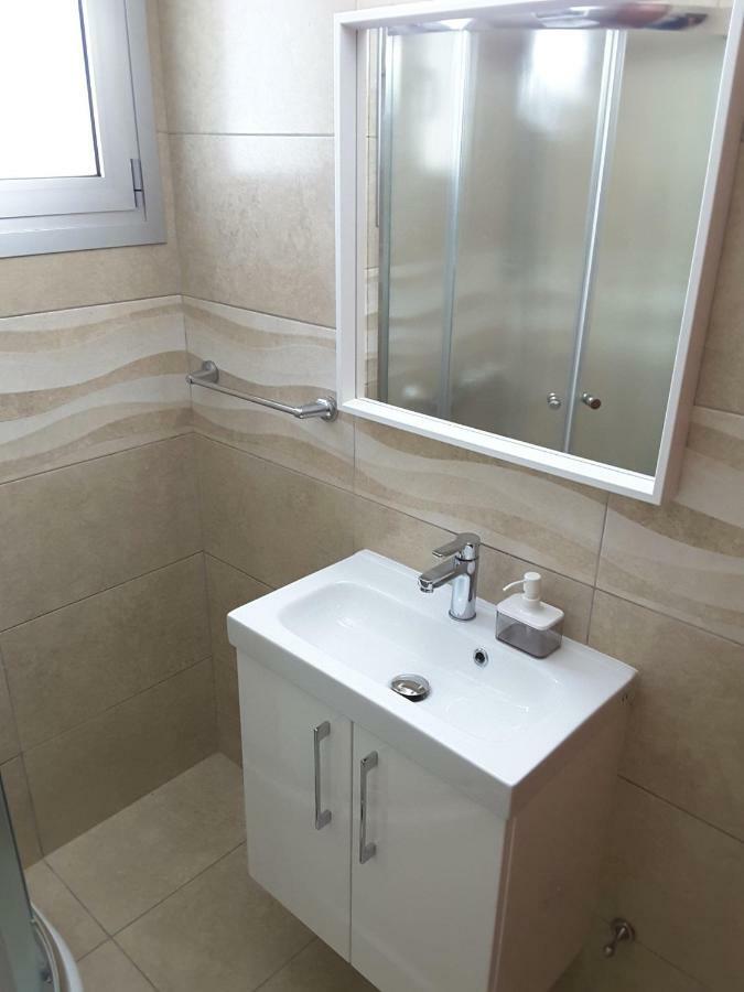 Lighthouse By The Sea Lovely 2Bdr Apartment Paphos Exteriér fotografie