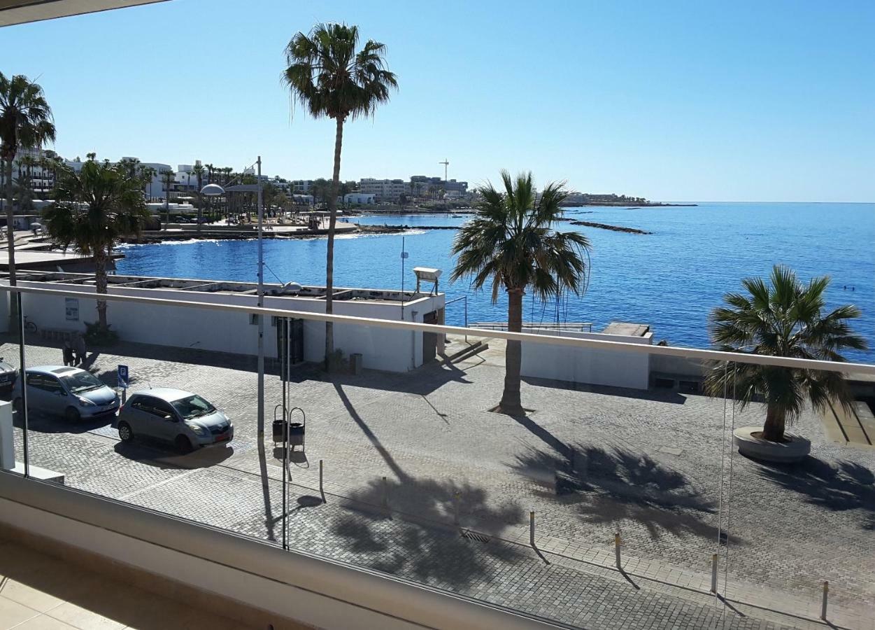Lighthouse By The Sea Lovely 2Bdr Apartment Paphos Exteriér fotografie