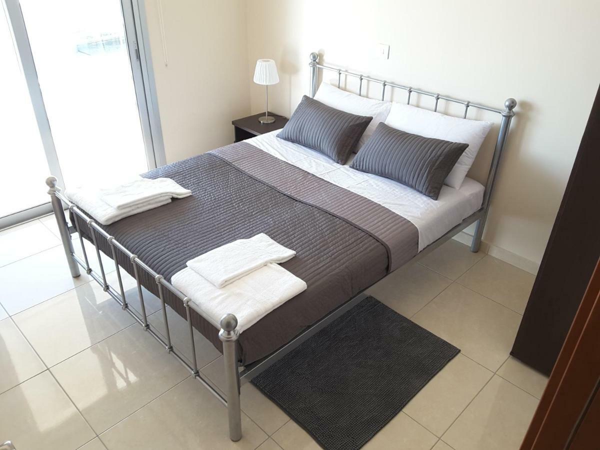 Lighthouse By The Sea Lovely 2Bdr Apartment Paphos Exteriér fotografie
