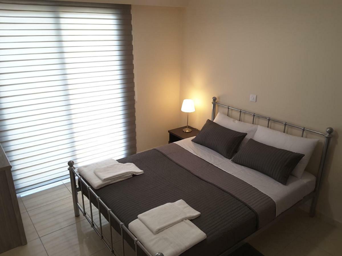 Lighthouse By The Sea Lovely 2Bdr Apartment Paphos Exteriér fotografie