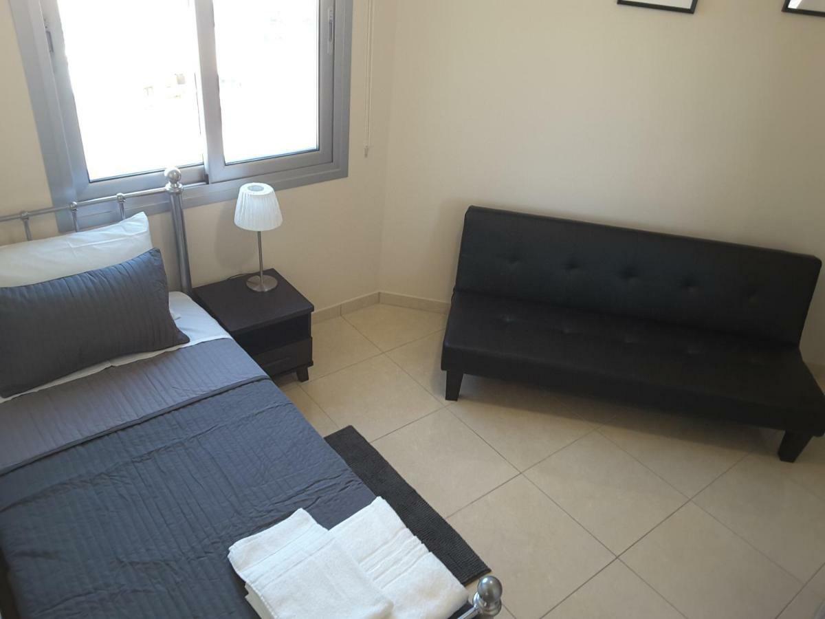 Lighthouse By The Sea Lovely 2Bdr Apartment Paphos Exteriér fotografie