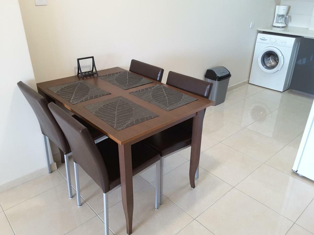 Lighthouse By The Sea Lovely 2Bdr Apartment Paphos Exteriér fotografie