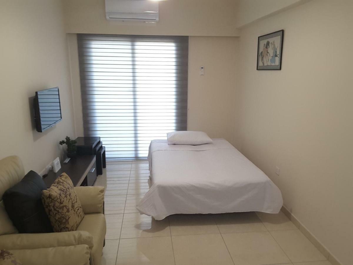 Lighthouse By The Sea Lovely 2Bdr Apartment Paphos Exteriér fotografie